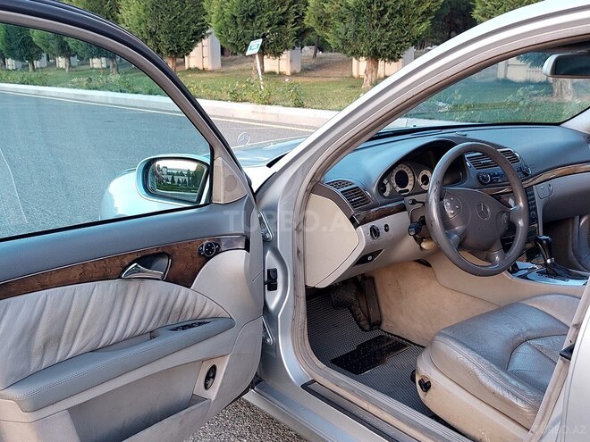 Mercedes E 270 2002, 379,000 km - 2.7 l - Bakı