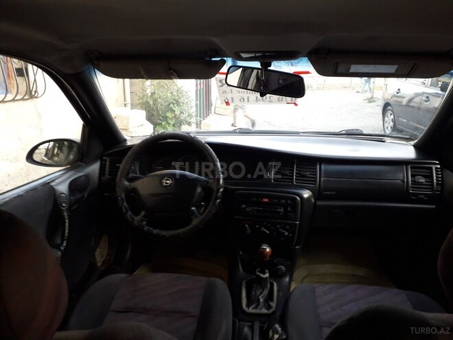 Opel Vectra 1996, 21,458 km - 1.6 l - Bakı