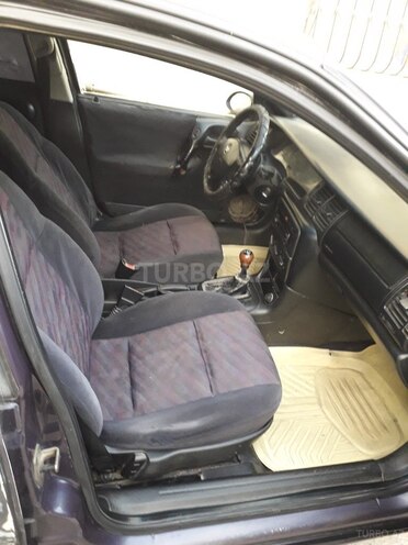 Opel Vectra 1996, 21,458 km - 1.6 l - Bakı