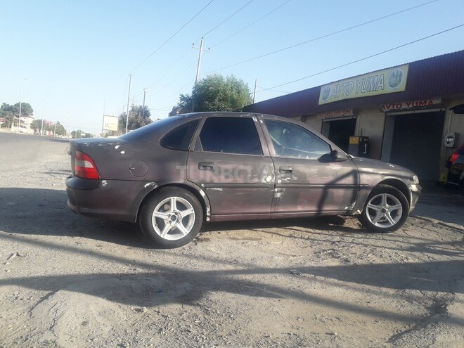 Opel Vectra 1996, 21,458 km - 1.6 l - Bakı