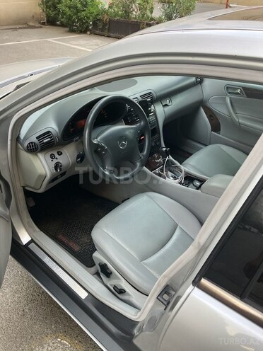 Mercedes C 240 2002, 248,000 km - 2.6 l - Bakı