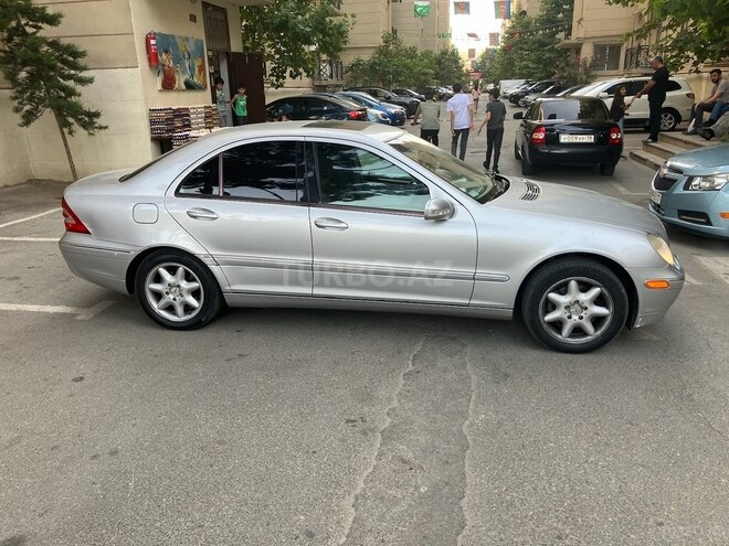 Mercedes C 240 2002, 248,000 km - 2.6 l - Bakı