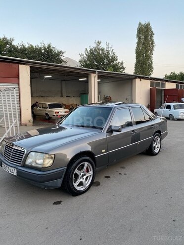 Mercedes E 290 1990, 232,000 km - 2.9 l - Gəncə