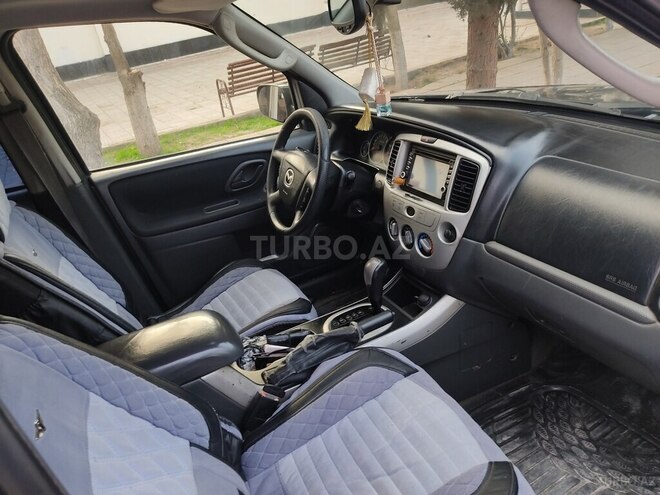 Mazda Tribute 2005, 163,300 km - 3.0 l - Saatlı