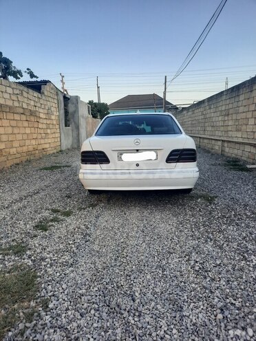 Mercedes E 220 2000, 447,862 km - 2.2 l - Bakı