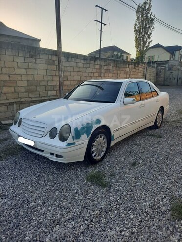 Mercedes E 220 2000, 447,862 km - 2.2 l - Bakı
