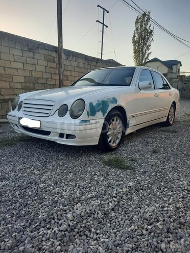 Mercedes E 220 2000, 447,862 km - 2.2 l - Bakı