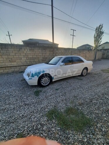 Mercedes E 220 2000, 447,862 km - 2.2 l - Bakı