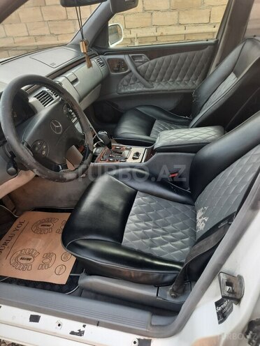 Mercedes E 220 2000, 447,862 km - 2.2 l - Bakı