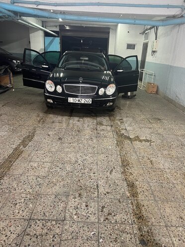 Mercedes E 240 2003, 316,000 km - 2.6 l - Bakı