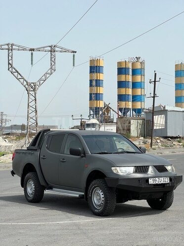 Mitsubishi L200 2007, 245,200 km - 2.5 l - Bakı