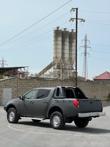 Mitsubishi L200 2007, 245,200 km - 2.5 l - Bakı