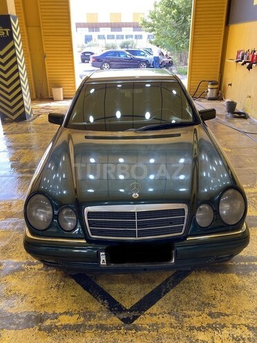 Mercedes E 230 1997, 256,052 km - 2.3 l - Bakı
