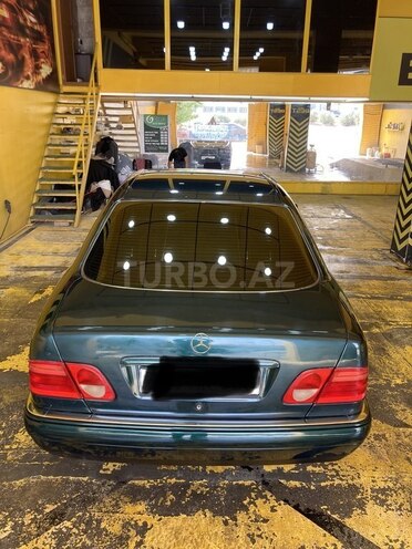 Mercedes E 230 1997, 256,052 km - 2.3 l - Bakı