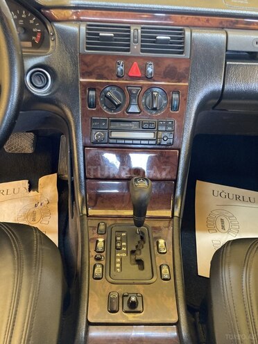 Mercedes E 230 1997, 256,052 km - 2.3 l - Bakı