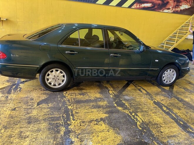 Mercedes E 230 1997, 256,052 km - 2.3 l - Bakı