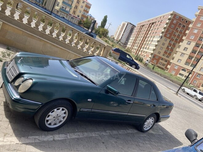 Mercedes E 230 1997, 256,052 km - 2.3 l - Bakı
