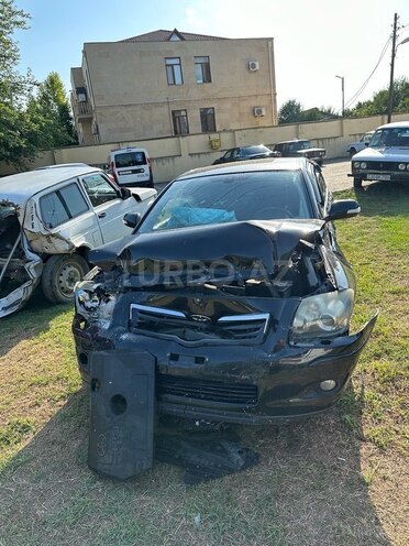 Toyota Avensis 2006, 250,000 km - 2.0 l - İmişli