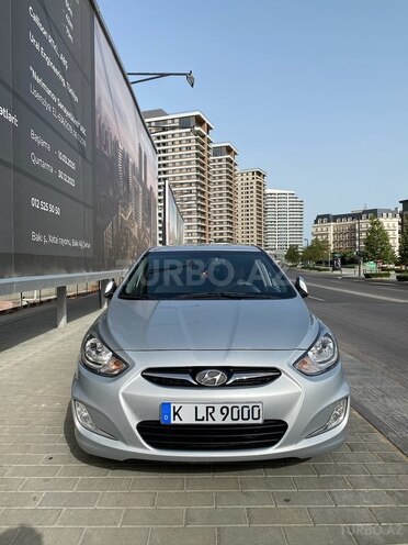 Hyundai Accent 2011, 225,000 km - 1.4 l - Bakı