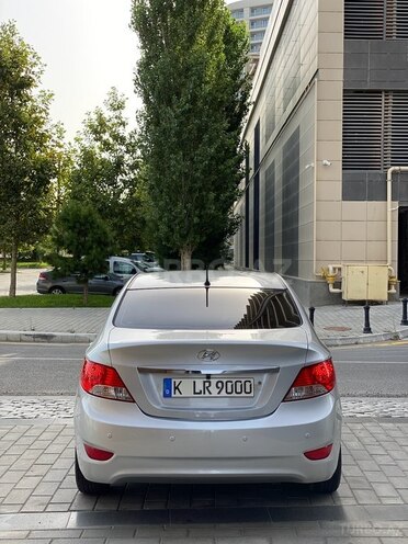 Hyundai Accent 2011, 225,000 km - 1.4 l - Bakı