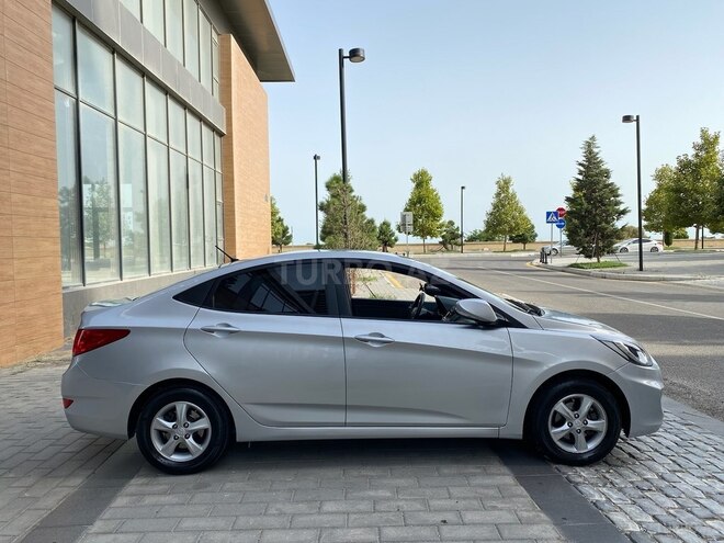 Hyundai Accent 2011, 225,000 km - 1.4 l - Bakı
