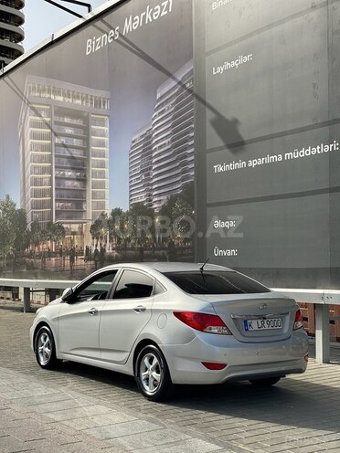 Hyundai Accent 2011, 225,000 km - 1.4 l - Bakı