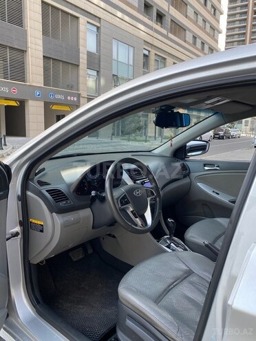 Hyundai Accent 2011, 225,000 km - 1.4 l - Bakı