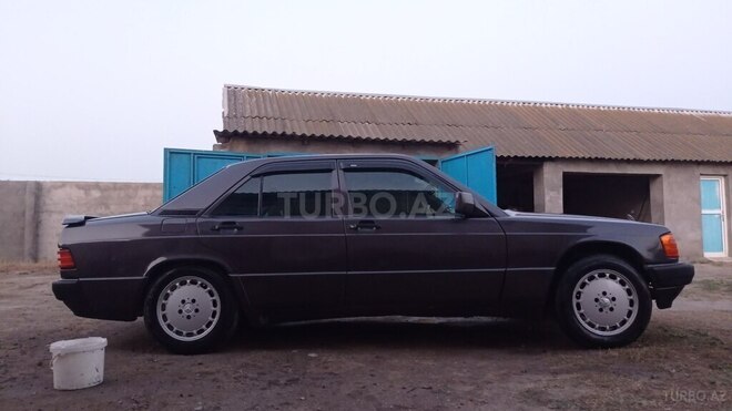 Mercedes 190 1991, 490,000 km - 1.8 l - Masallı