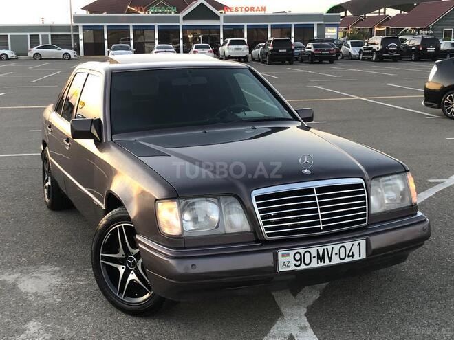 Mercedes E 200 1995, 380,000 km - 2.0 l - Bakı