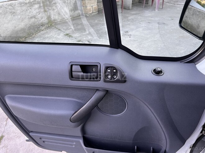 Ford Tourneo Connect 2010, 218,156 km - 1.8 л - Şəki