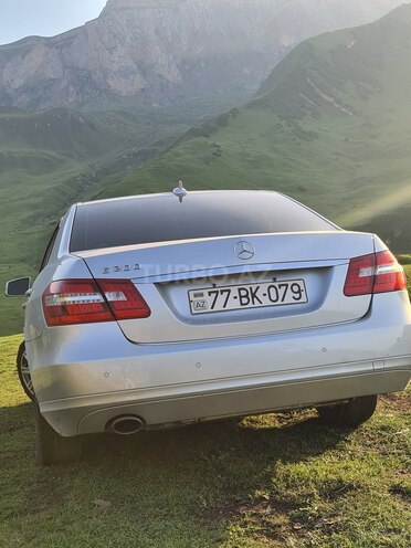 Mercedes E 200 2012, 240,000 km - 1.8 л - Bakı