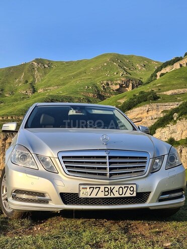 Mercedes E 200 2012, 240,000 km - 1.8 л - Bakı