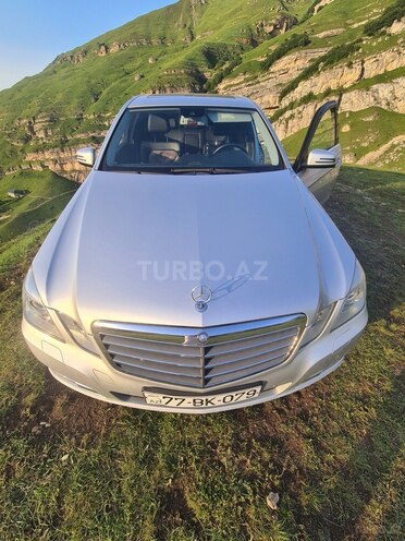 Mercedes E 200 2012, 240,000 km - 1.8 л - Bakı