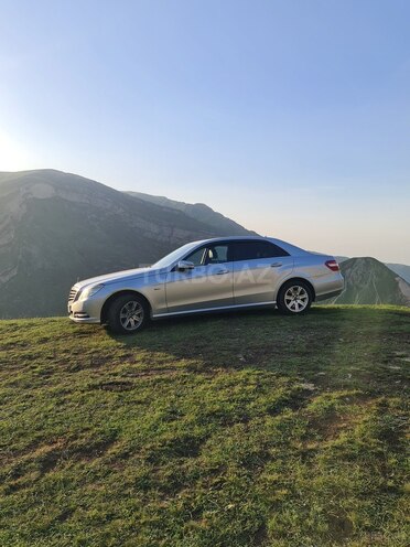 Mercedes E 200 2012, 240,000 km - 1.8 л - Bakı