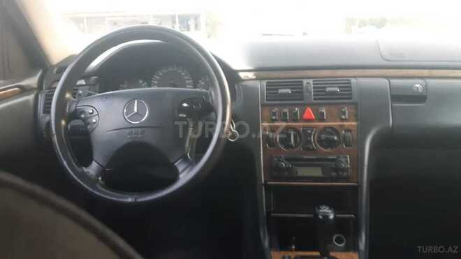 Mercedes E 280 2000, 328,076 km - 2.8 l - Bakı