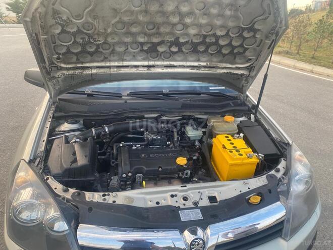 Opel Astra 2005, 320,000 km - 1.4 л - Bakı