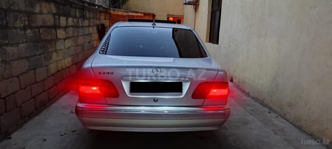 Mercedes E 240 2002, 207,466 km - 2.4 l - Tovuz