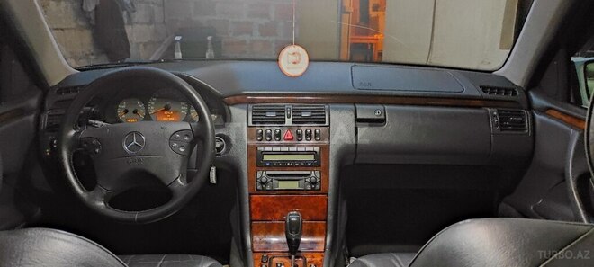 Mercedes E 240 2002, 207,466 km - 2.4 l - Tovuz