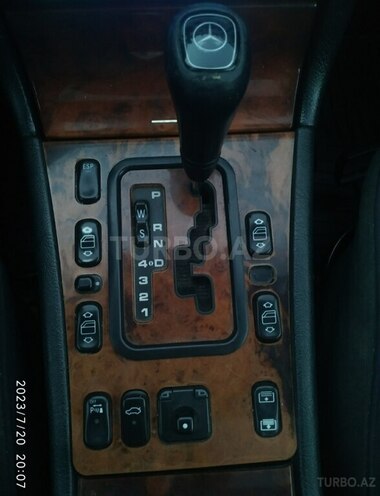Mercedes E 300 1999, 300,000 km - 3.0 l - Bakı