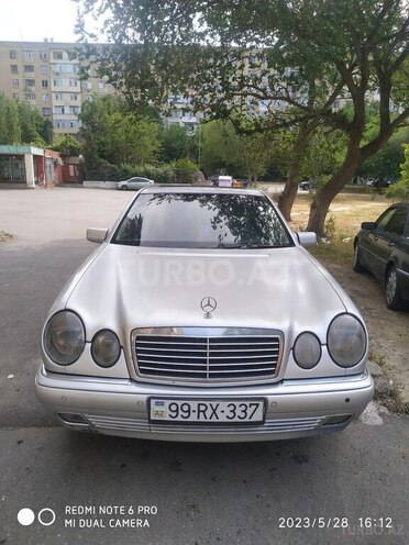 Mercedes E 300 1999, 300,000 km - 3.0 l - Bakı