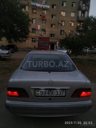 Mercedes E 300 1999, 300,000 km - 3.0 l - Bakı