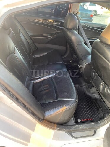 Hyundai Sonata 2011, 214,000 km - 2.4 l - Salyan