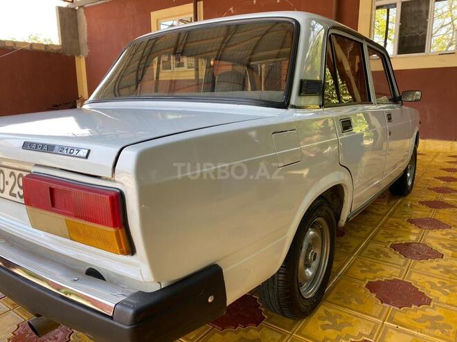 LADA (VAZ) 2107 2005, 15,000 km - 1.6 л - Goranboy