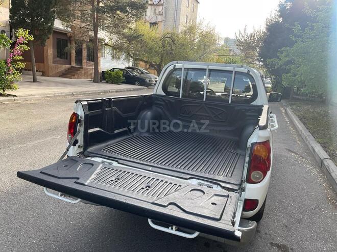 Mitsubishi L200 2013, 22,000 km - 2.5 l - Bakı