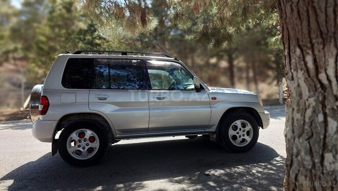 Mitsubishi Pajero io 2000, 255,000 km - 2.0 l - Bakı