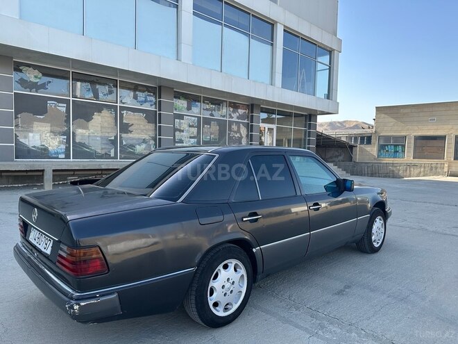 Mercedes E 200 1995, 630,000 km - 2.0 l - Bakı
