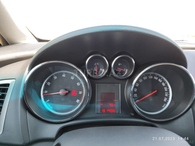 Opel Astra 2011, 161,908 km - 1.4 л - Bakı