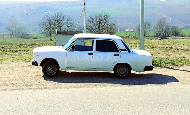 LADA (VAZ) 2107 2004, 24,560 km - 1.6 l - Qobustan