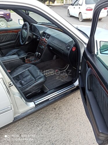 Mercedes C 220 1996, 356,252 km - 2.2 l - Qazax