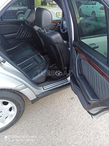 Mercedes C 220 1996, 356,252 km - 2.2 l - Qazax